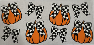 148_BlackWhiteBowPumpkin