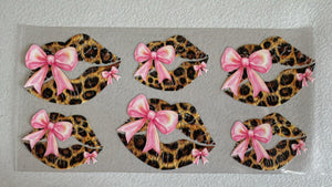 158_CheetahLipsPinkBow