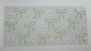 60 GreenBowWhiteFlower