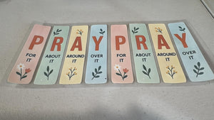 743 Pray