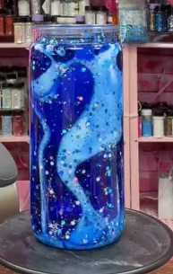 #96. 20 oz acrylic blue and white 606style