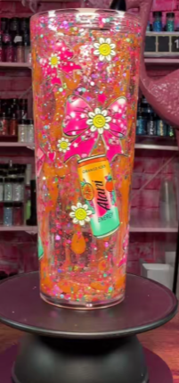 #84. 24 oz acrylic V shape tumbler Alani style